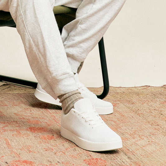 Model 001: White