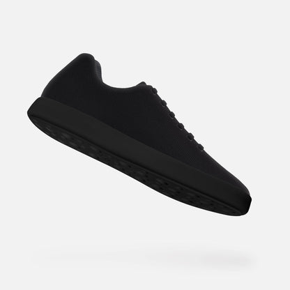 Model 000: Black