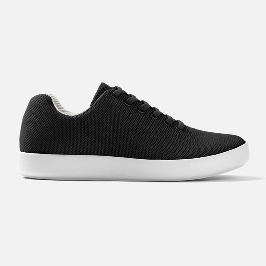 Model 000: Black & White