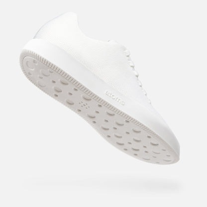 Model 001: White